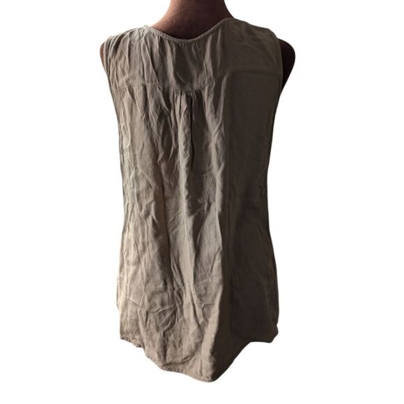 Taupe color embroidered top size s white accents - Picture 4 of 5